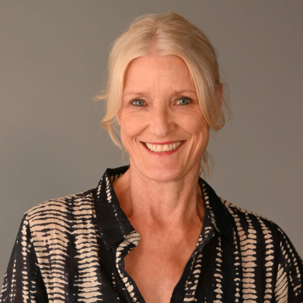 Tracey Mair – Headshot